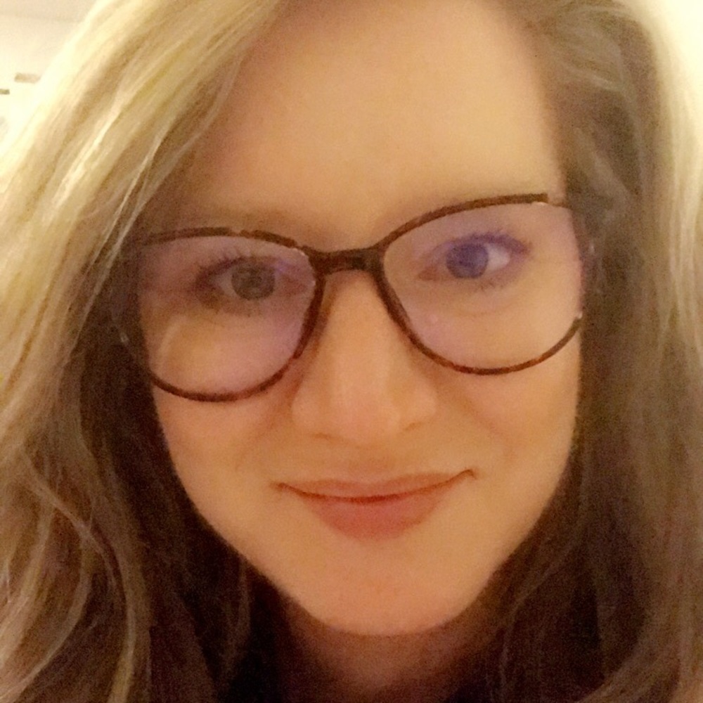 Meet your Posher, Abby